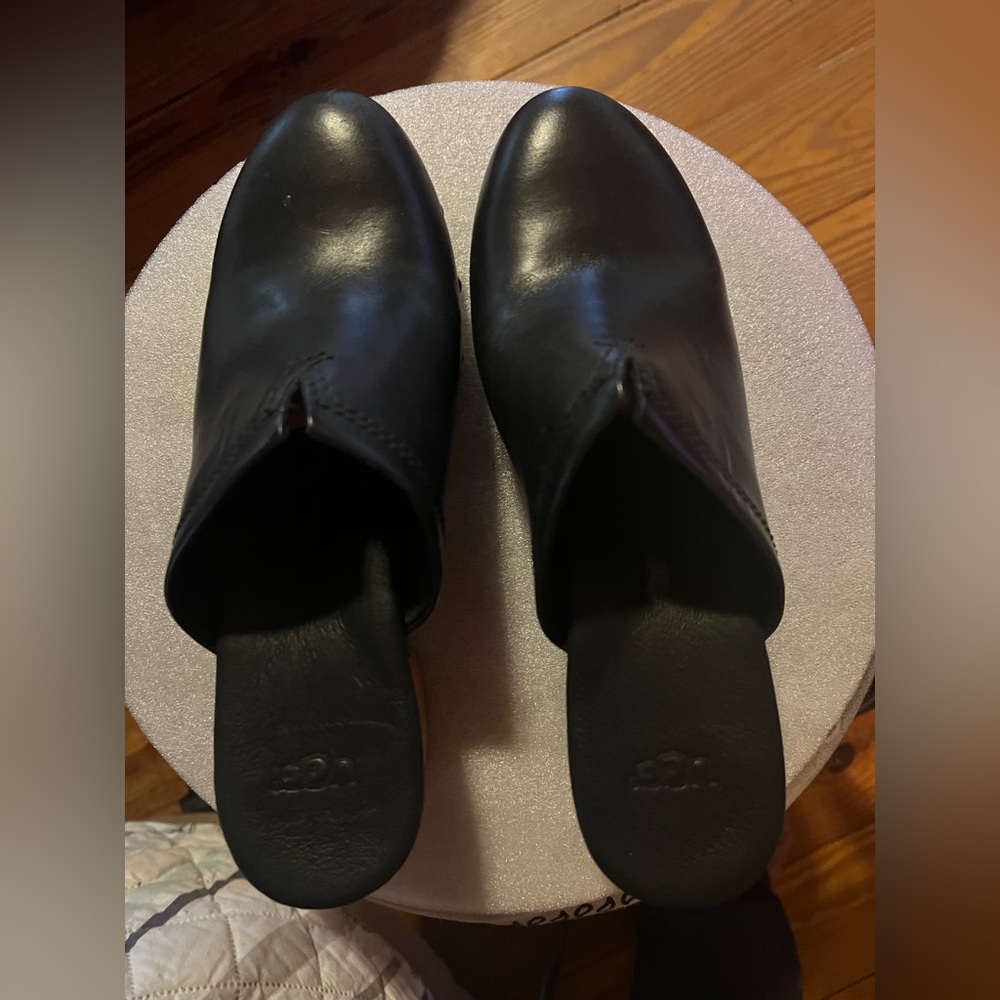 UGG Mule/Clog